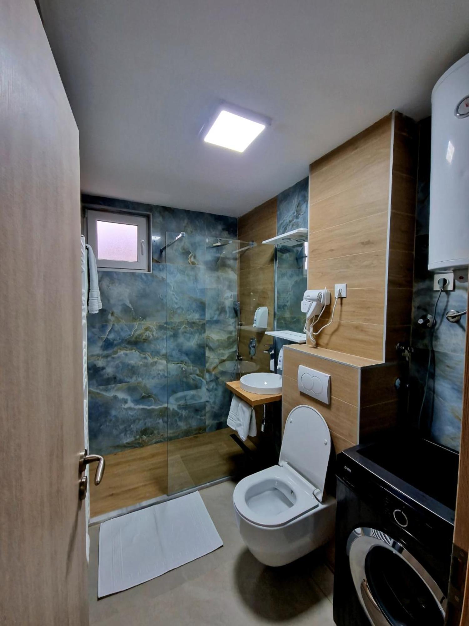 Infinity Apartment & Free Wifi & Free Parking Сараево Экстерьер фото
